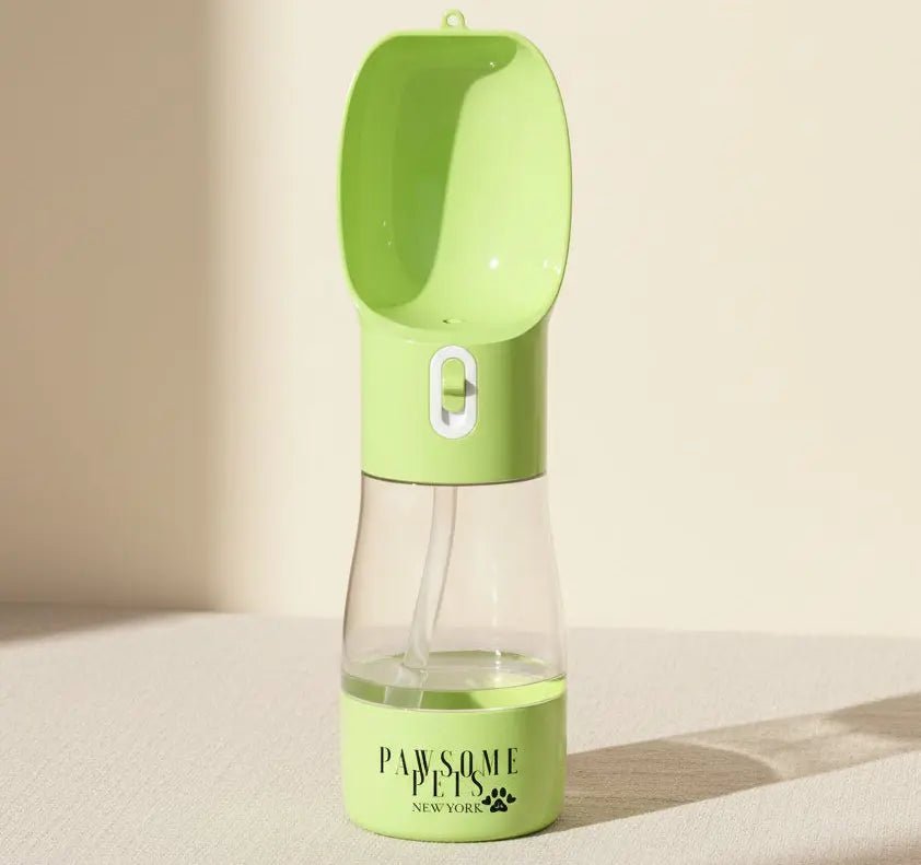 2 - in - 1 Tragbarer Futter - Wasserbehälter für unterwegs - WoofWonder